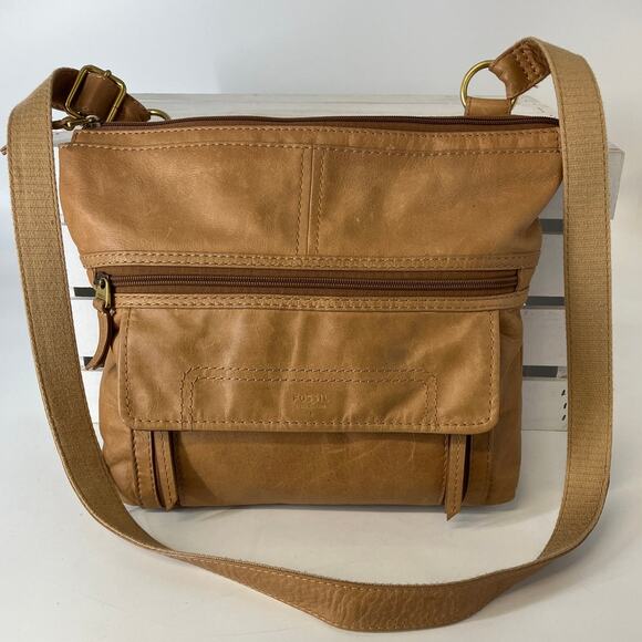 FOSSIL LARGE BROWN SMOOTH GENUINE LEATHER CROSSBODY BAG - Picture 1 of 16